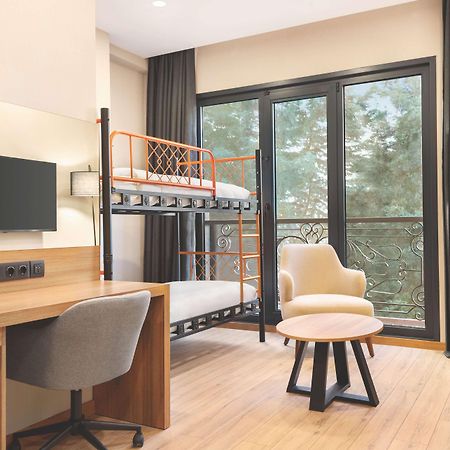 ホテル Tryp By Wyndham Istanbul Atasehir エクステリア 写真