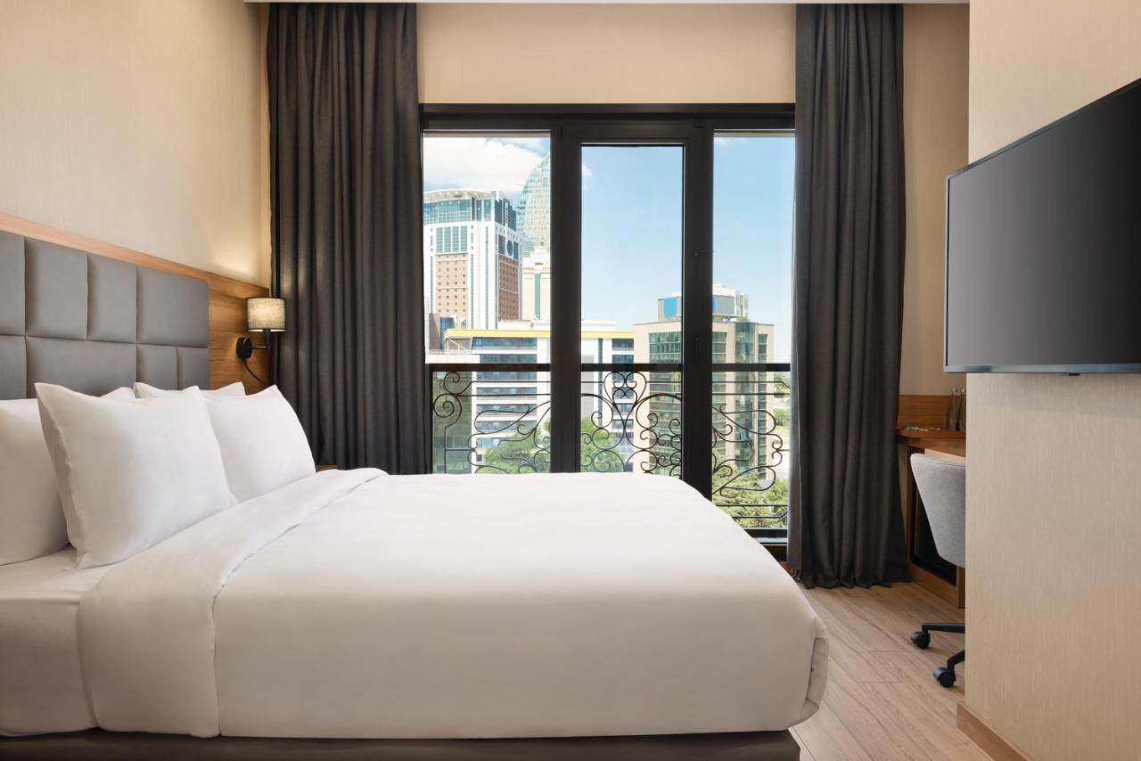 ホテル Tryp By Wyndham Istanbul Atasehir エクステリア 写真