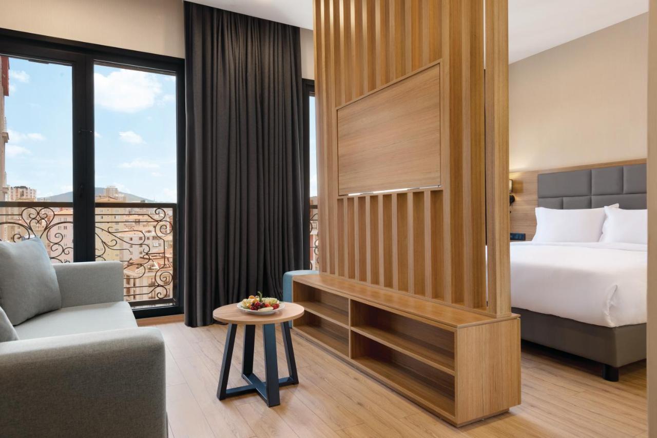ホテル Tryp By Wyndham Istanbul Atasehir エクステリア 写真