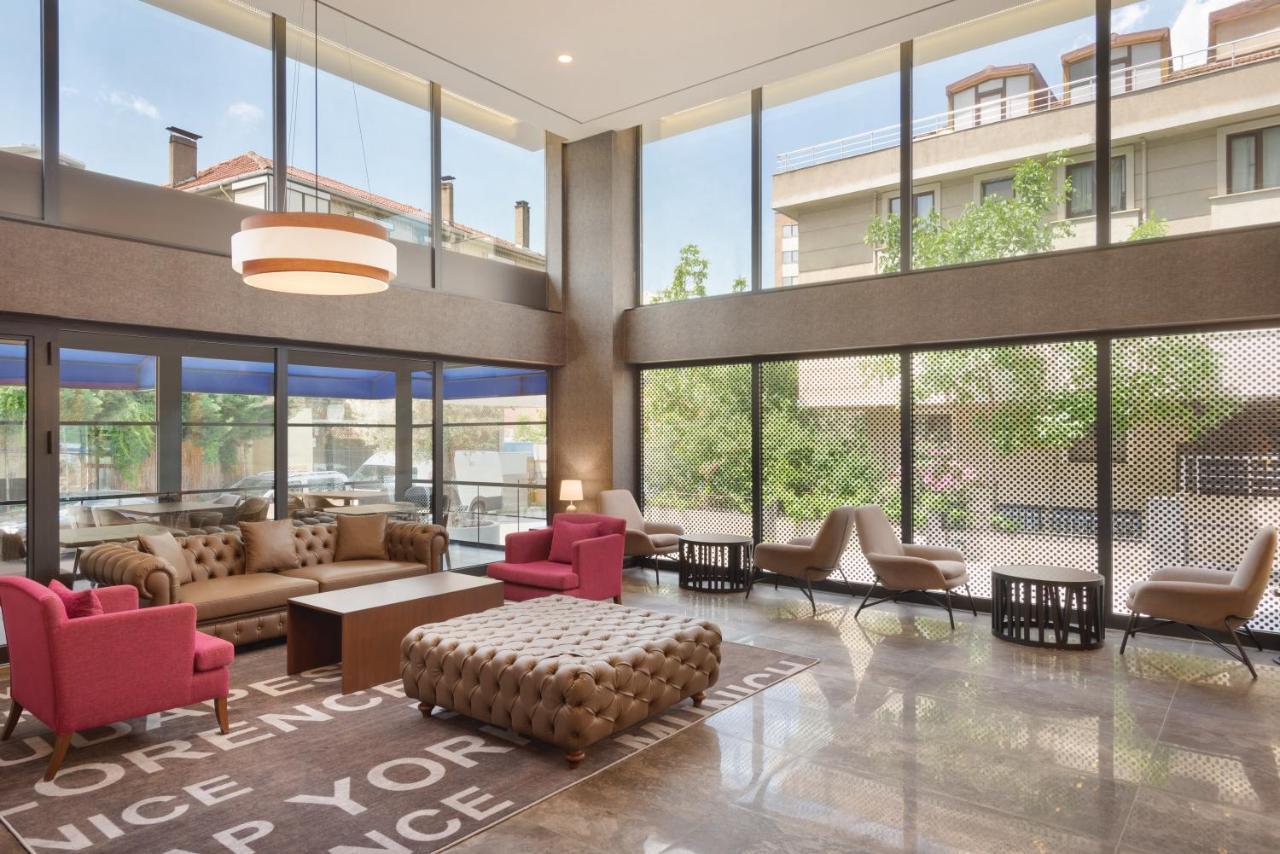 ホテル Tryp By Wyndham Istanbul Atasehir エクステリア 写真