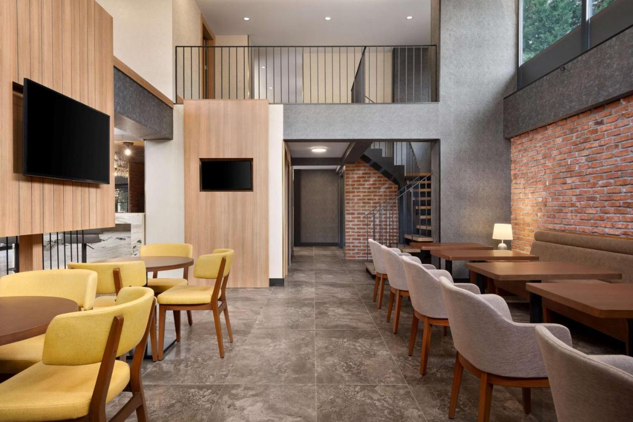 ホテル Tryp By Wyndham Istanbul Atasehir エクステリア 写真